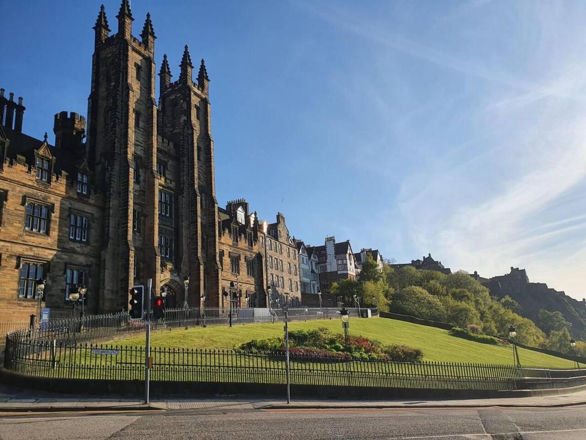 Lovely 2 Bedroom Flat In The Heart Of The City EDI Exteriér fotografie